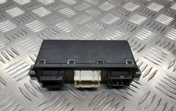 BMW 5 E39 Comfort/convenience module 689667