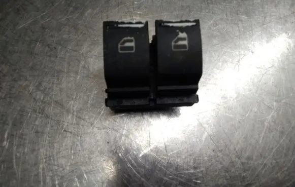 Volkswagen Golf V Electric window control switch 1K3959857