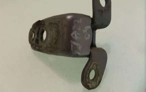 Honda Jazz Front door upper hinge