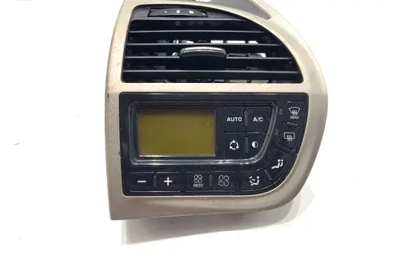 Citroen C4 Grand Picasso Interior fan control switch 9672472877