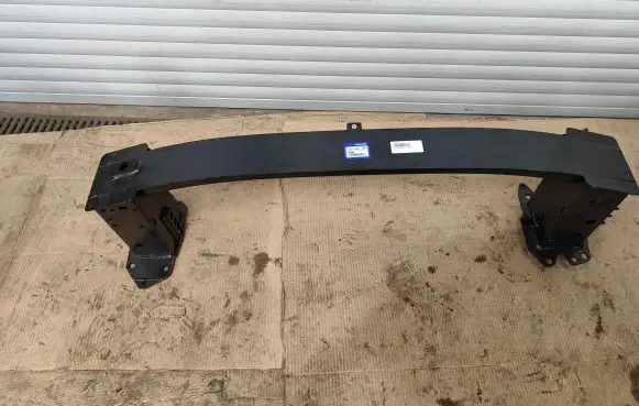 Volvo XC40 Front bumper cross member 32377486