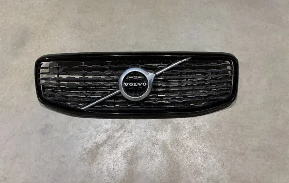 Volvo XC60 Front bumper upper radiator grill 31425534 31425538