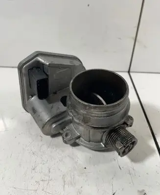 BMW 1 E81 E87 Throttle valve 780437301 B91330801