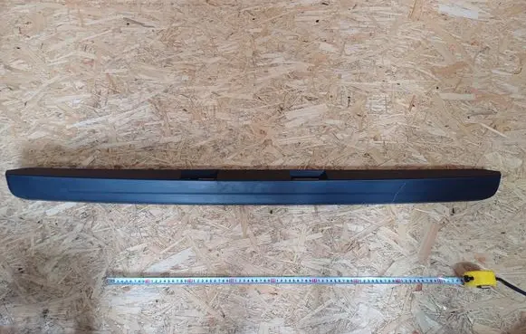 Opel Vivaro Tailgate/boot cover trim set 848102855R