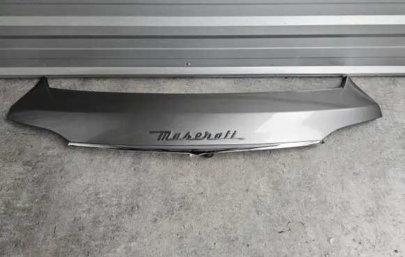 Maserati Levante Truck tailgate 