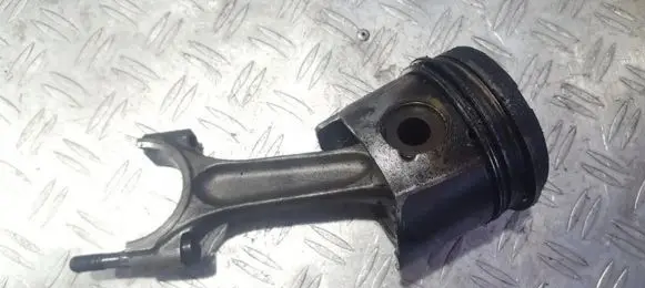 Peugeot 307 Piston with connecting rod