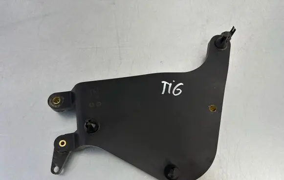 Volkswagen Tiguan Air filter cleaner box bracket assembly 5QF129671