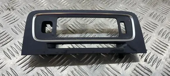 Volvo S60 Center console 8648741