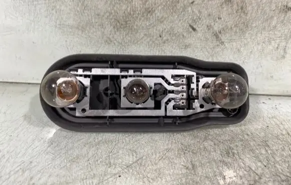 BMW 5 E39 Tail light bulb cover holder 8371324