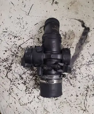 Citroen C5 Throttle valve 25335223