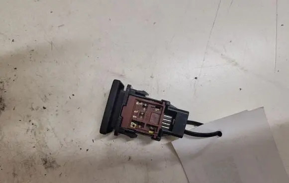 Toyota Avensis T270 Cruise control switch 15C251