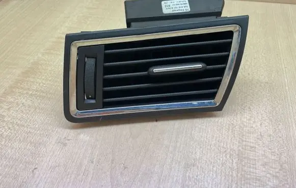 Seat Toledo IV (NH) Dashboard side air vent grill/cover trim 5JA819701B 0857900001 5JA819701