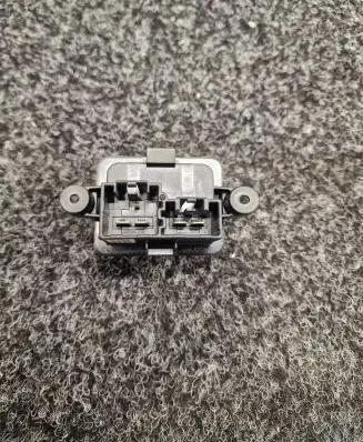 BMW 5 G30 G31 Heater blower motor/fan resistor 6471672