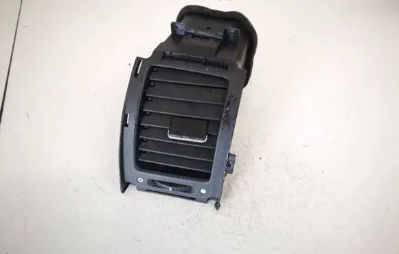 Honda CR-V Dash center air vent grill 77630swwg011m1 77630-sww-g011-m1