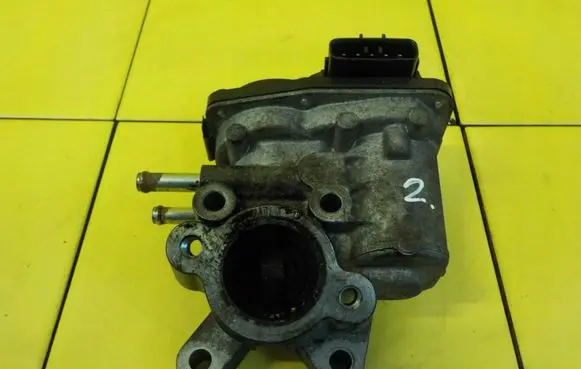 Nissan Pathfinder R51 EGR thermostat 14710EC00D