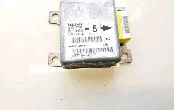 Nissan Primera Airbag control unit/module 285562F500 0285001189