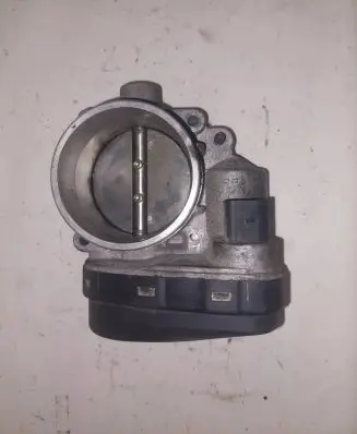 BMW 5 E39 Throttle valve 7502444