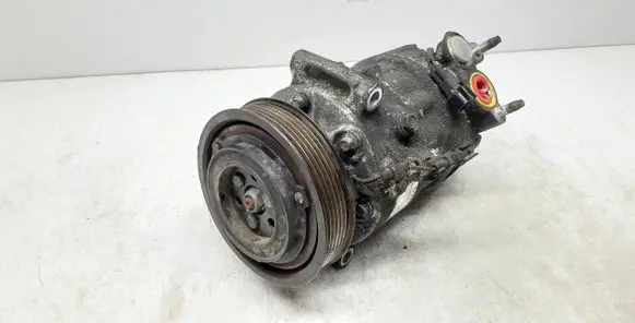 Volvo V60 Air conditioning (A/C) compressor (pump) 31332528