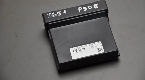 Peugeot 308 Door central lock control unit/module 9801695280