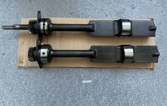 Nissan Patrol Y61 Balance shaft 124002W201 124002W206