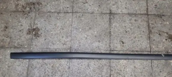 Audi A3 S3 8P Front door trim (molding) 8p3853954
