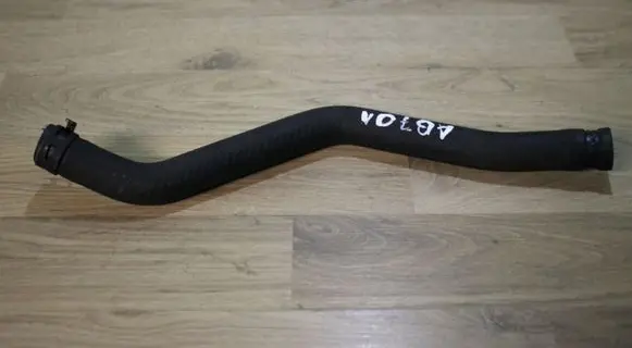 Audi A4 S4 B7 8E 8H Engine coolant pipe/hose