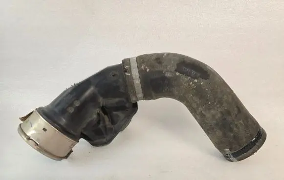 Volvo S60 Intercooler hose/pipe 31422061