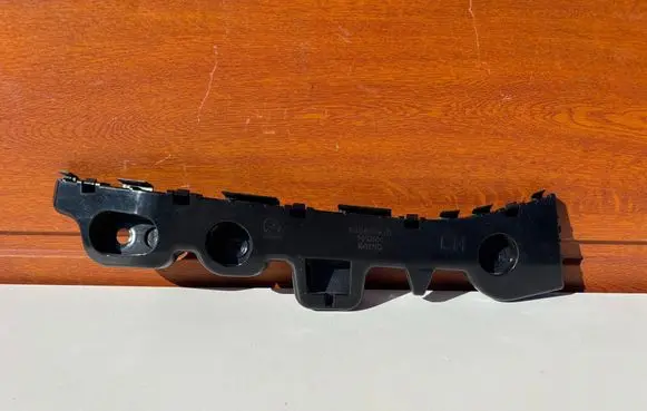 Mazda CX-5 II Rear bumper mounting bracket