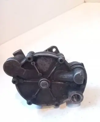 Audi 80 90 S2 B4 Vacuum pump 035145101A