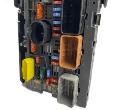 Citroen Berlingo Fuse box set 9664706280 R05