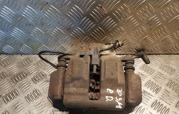 Mercedes-Benz C W203 Front brake caliper A0014209583 0014209583