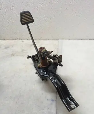 Mitsubishi Canter Clutch pedal 