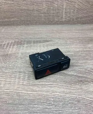 BMW 3 E46 Hazard light switch 8368920