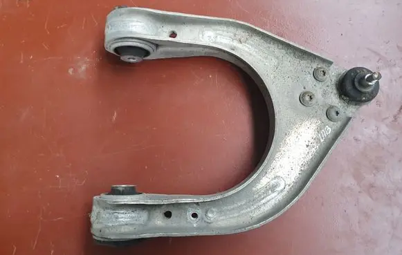 Mercedes-Benz CLS C219 Front upper control arm/wishbone 