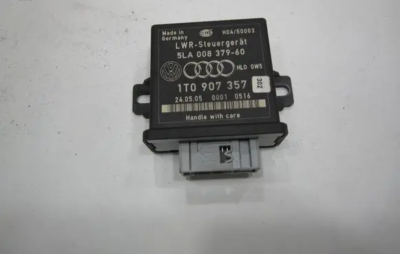 Volkswagen Touran I Light module LCM 1T0907357 5LA00837960 00010516