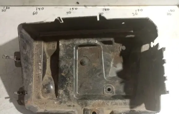 Opel Astra H Battery box tray cover/lid 13234223