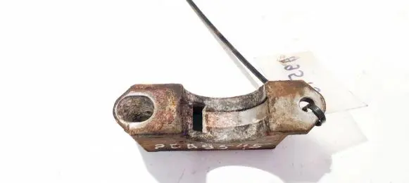 Renault Megane I Sway bar bush bracket, front 