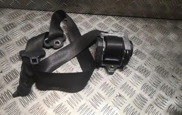 Mercedes-Benz B W245 Front seatbelt 1698606785 A1698606785