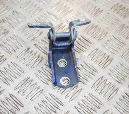 Toyota Hilux (AN120, AN130) Rear door lower hinge