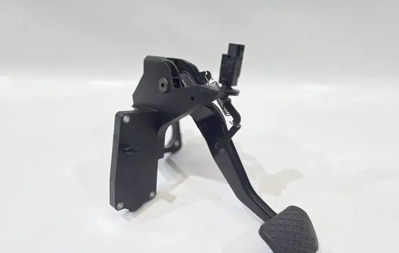 Mercedes-Benz A W169 Brake pedal A1692901001