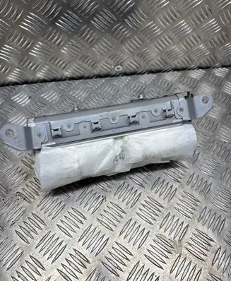 Toyota Avensis T270 Knee airbag 2J0137915M3F