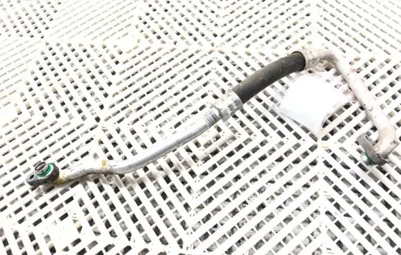 Hyundai Kona I Air conditioning (A/C) pipe/hose