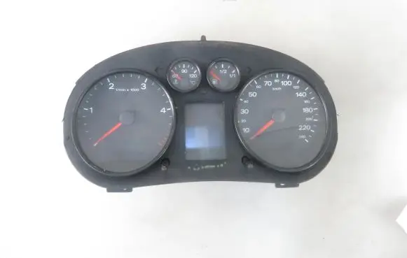 Audi A2 Speedometer (instrument cluster) 8Z0920900