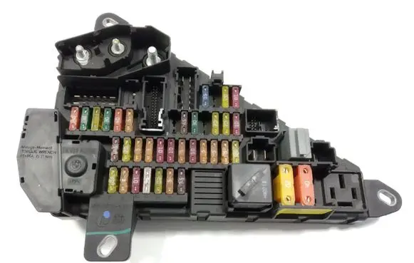 BMW 5 E60 E61 Fuse module 6906588 690660105 6906603