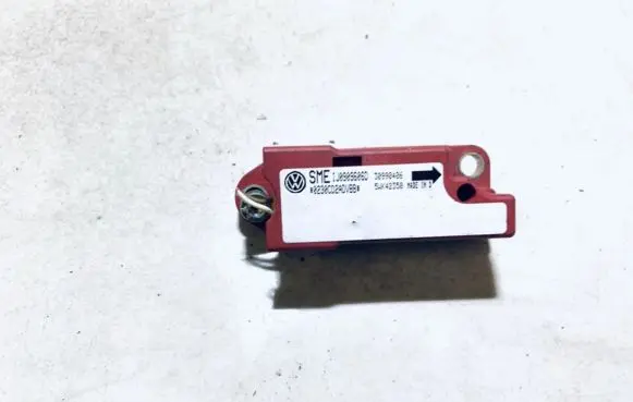 Volkswagen Golf IV Airbag deployment crash/impact sensor 1j0909606d 5wk42350