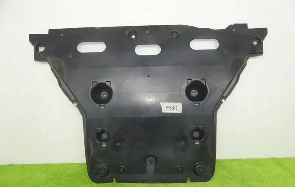Renault Twingo III Engine splash shield/under tray 748A00316R