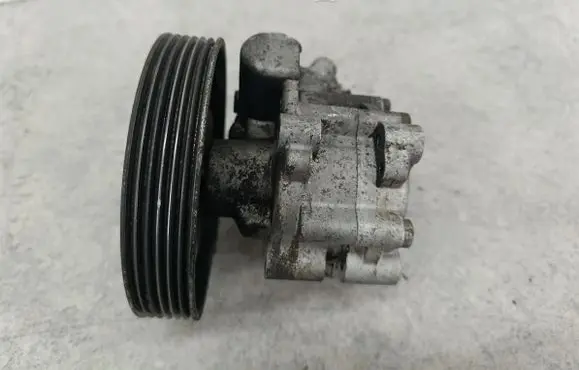 Peugeot Boxer Power steering pump 9645653580