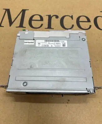 BMW 1 F20 F21 Radio/CD/DVD/GPS head unit 6840399