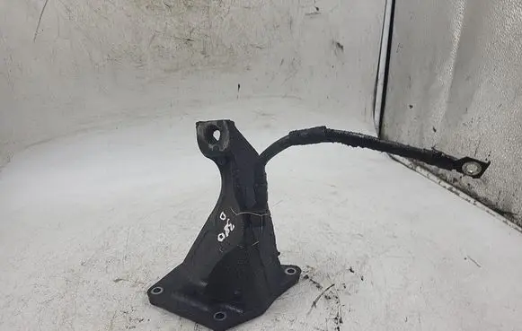 BMW 3 E46 Engine mounting bracket 