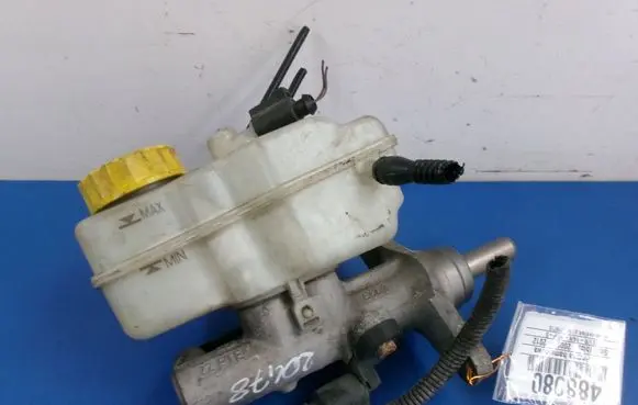Seat Ibiza IV (6J,6P) Master brake cylinder